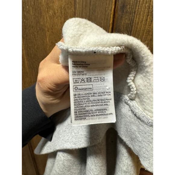 Embroidered Sweatshirt - Picture 4 of 5